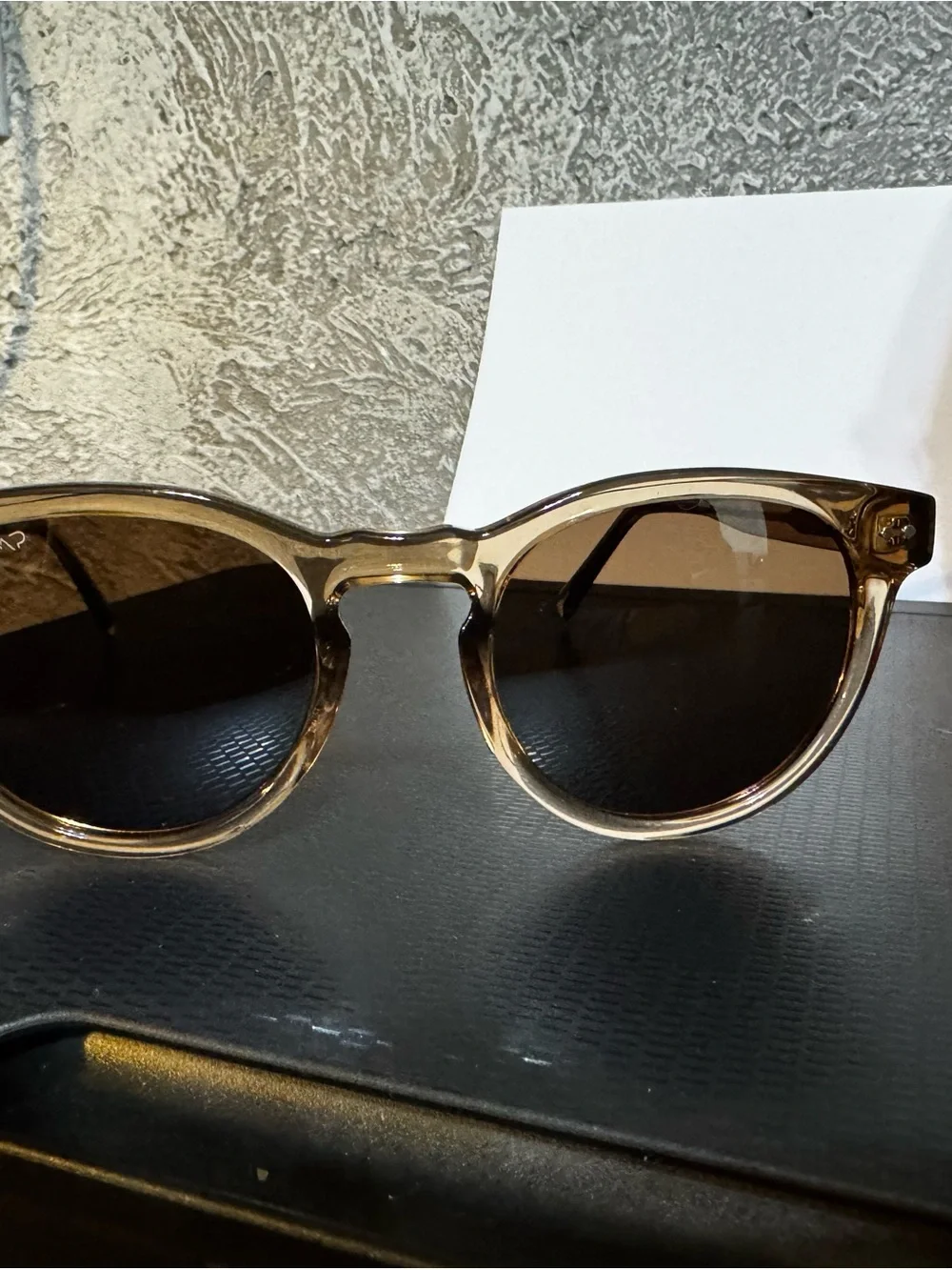 WMP Eyewear Tate Round Sunglasses in Light Crystal Brown